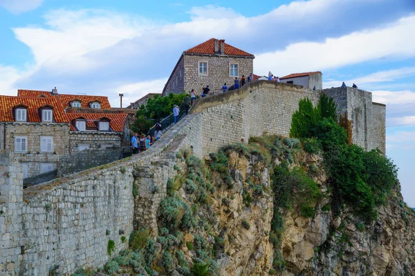 Старые городские стены, Дубровник — стоковое фото