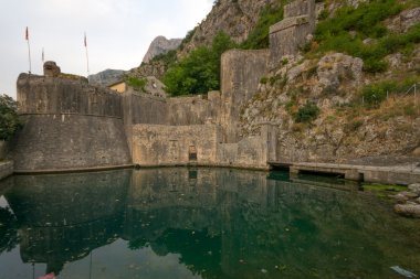 Güney kapısı, Kotor