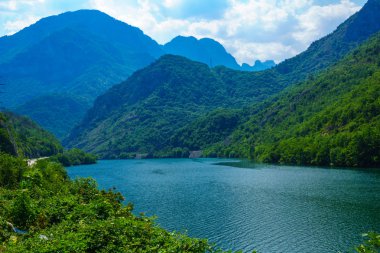 Jablanicko Lake, Neretva Nehri üzerinde