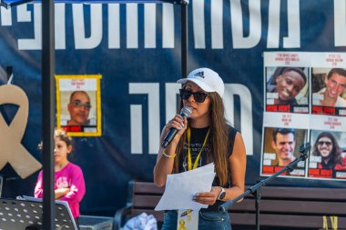 Hayfa, İsrail - 17 Ekim 2025: Anma, teşekkür ve mücadele meclisi, ateşkesin ardından, İsrail Hayfa 'daki rehinelere destek için