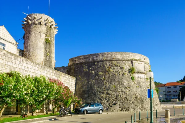 La Torre del Pequeño Gobernador y las murallas del oeste, Korcula —  Fotos de Stock