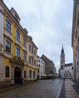 Gorlitz, Almanya - 18 Eylül 2025: Gorlitz, Almanya 'nın Saksonya kentindeki untermarkt (Aşağı Pazar Meydanı) manzarası