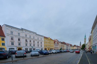 Gorlitz, Almanya - 18 Eylül 2025: Almanya 'nın Saksonya eyaletinin Gorlitz kentindeki obermarkt (Yukarı Pazar Meydanı) manzarası