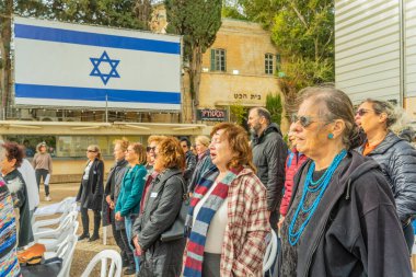 Hayfa, İsrail - 30 Ocak 2026: Kalan son rehinenin dönüşünden sonra son rehine destek toplantısına katılanlar. Hayfa, İsrail