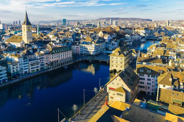 St. Peter church and the Limmat, Zurich — 图库照片