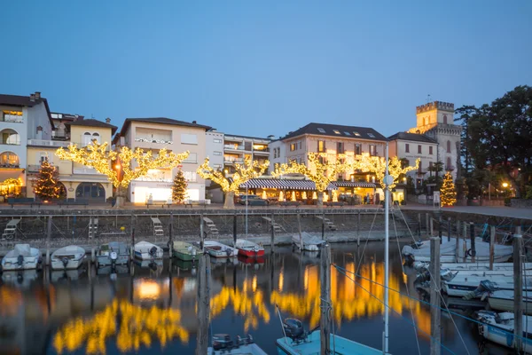 El paseo del lago Piazza Mota, Ascona — Foto de Stock