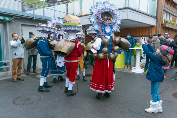 Mummers de Año Nuevo (Silvesterchlausen) en Urnasch, Appenzell — Foto de Stock