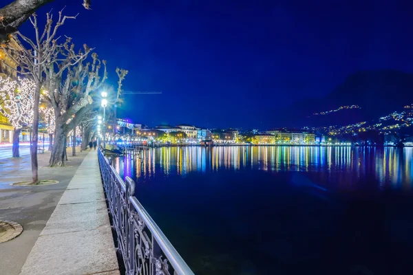 Vista nocturna en Lugano — Foto de Stock