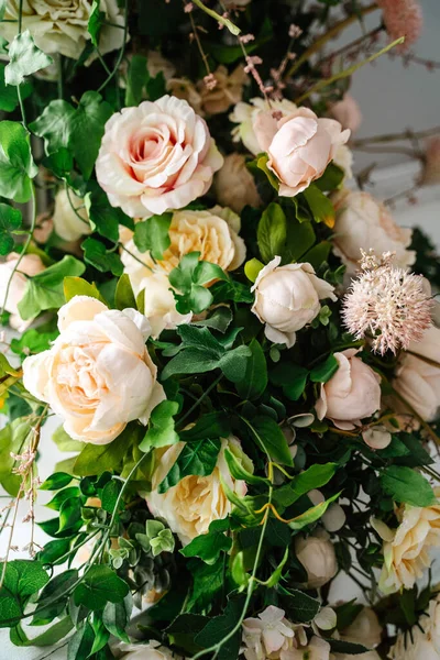 Decoración Pared Con Flores Artificiales Peonías — Foto de Stock