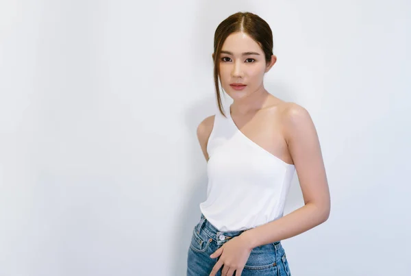 Portrait Belle Jeune Femme Asiatique Mode Bustier Élégant Avec Des — Photo