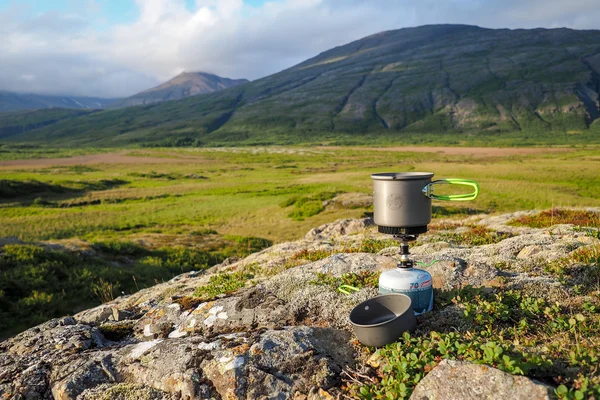 Kettle fervura no fogão a gás — Fotografia de Stock