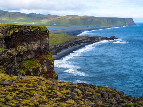 Naturalnych skał formacji - dyrholey Islandii — Zdjęcie stockowe