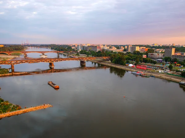 Mosty přes řeku wisla ve Varšavě — Stock fotografie