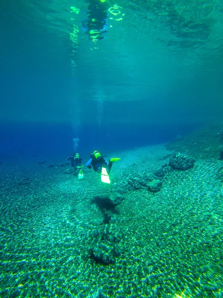 Buceo en Gruner See, Austria — Foto de Stock