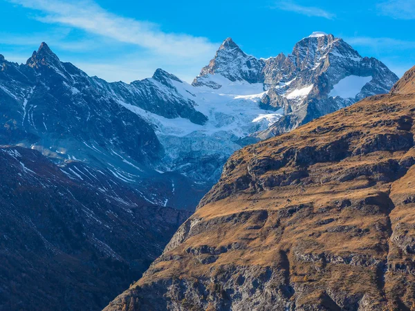 Bergslandskap nära Saint Moritz — Stockfoto