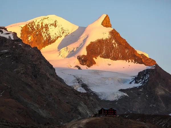 Albergue alpino Fluhalp — Foto de Stock