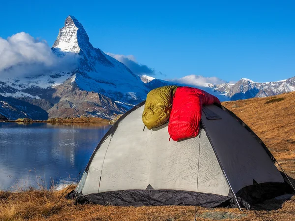 Matterhorn yakınındaki çadır