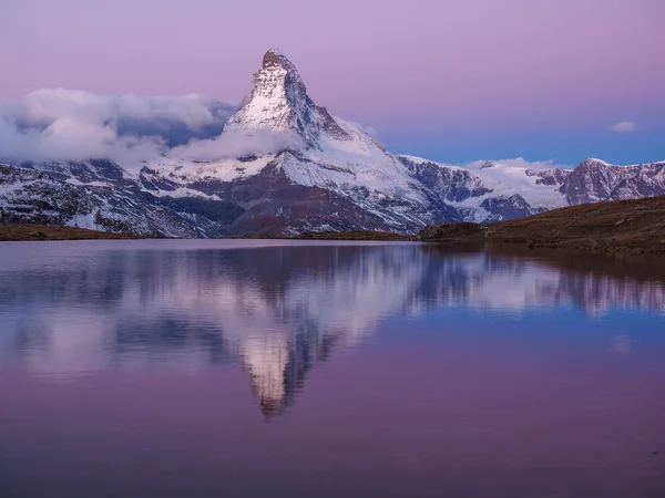 Matterhorn w wczesnym rankiem — Zdjęcie stockowe