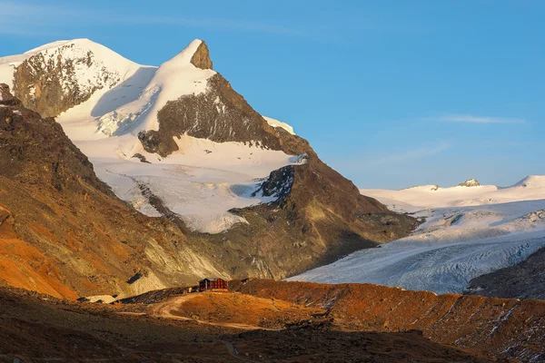 Fluhalp alpina Vandrarhem, Zermatt Schweiz — Stockfoto