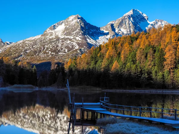 Lago Lej da Staz — Foto de Stock