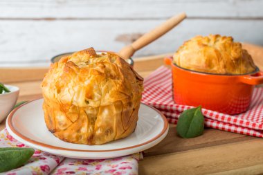 Spanakopita - Yunanca ıspanak pasta beyaz peynir ve ricotta ile