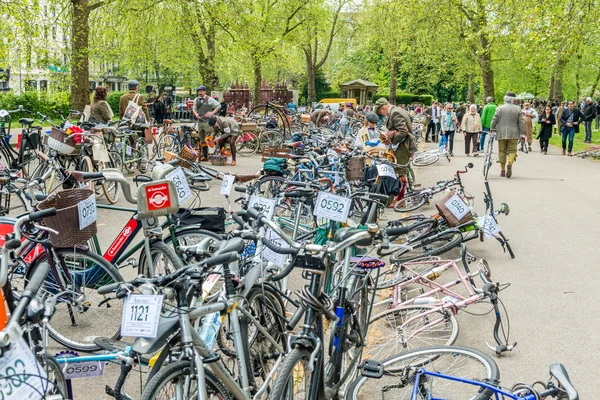 Tweed Run London 2016. — Stock Photo, Image