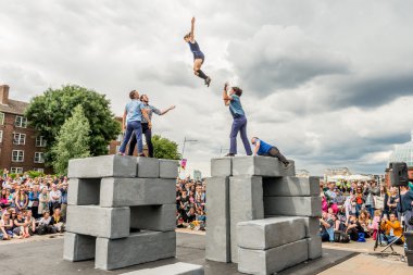 Greenwich ve Docklands uluslararası blok dans performansı