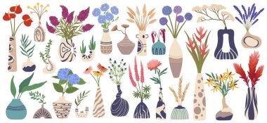 Çiçekli vazo. Seramik vazolarda çeşitli bitkiler. Tropik çiçek, yapraklar. İç dekorasyon vektörü seti için buketleri olan modern çömlek