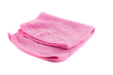 bir kare şeklinde pembe havlu katlanmış