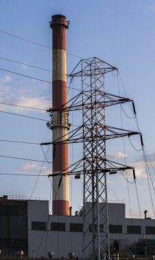 Tütsülenmiş endüstriyel enerji santrali