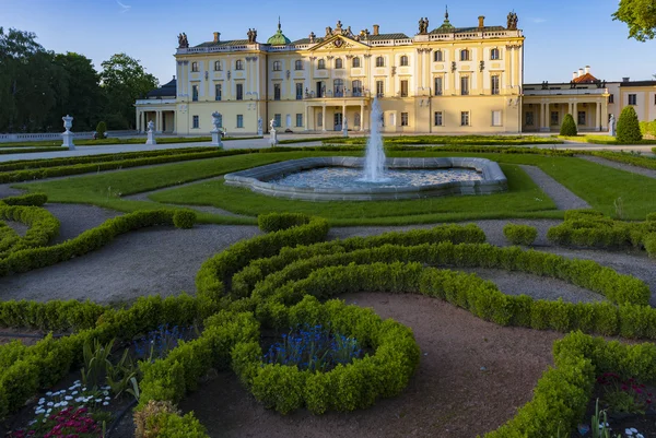 Pałac w Białymstoku, zabytkowa rezydencja Polski magnat. — Zdjęcie stockowe