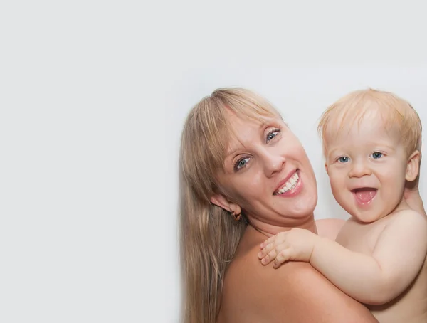 Mother and son smiling — Stock Photo, Image