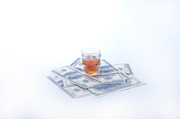 Alcohol and money — Stock Photo, Image