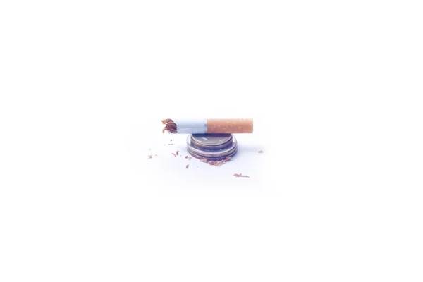 Cigarette cassée — Photo