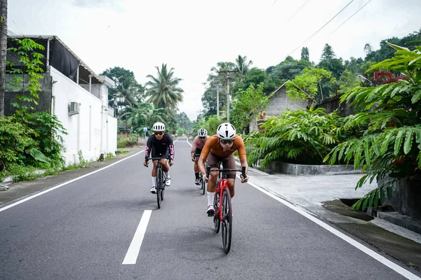 Fahrradposition Beim Vorbeifahren Abschüssigen Straßen Schnell Fahren Yogyakarta Indonesien Januar — Stockfoto