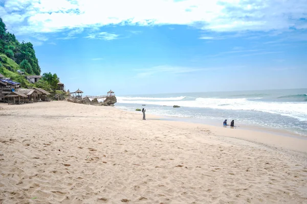 Tourists Enjoy Quiet Beautiful Beach Beach Watu Lumbung Gunung Kidul — Stockfoto