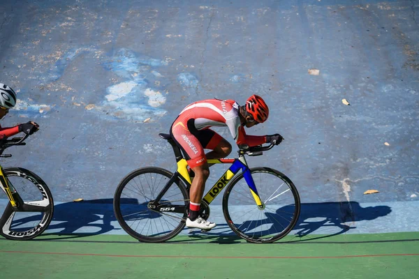 Les Athlètes Indonésiens Paracyclisme Entraînent Pour Préparer Prochaine Course Velodrome — Photo