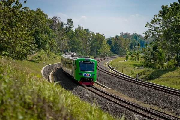 Εμπορικό Τρένο Που Κινείται Αμφίδρομη Γραμμή Αριστερή Και Δεξιά Θέα — Φωτογραφία Αρχείου