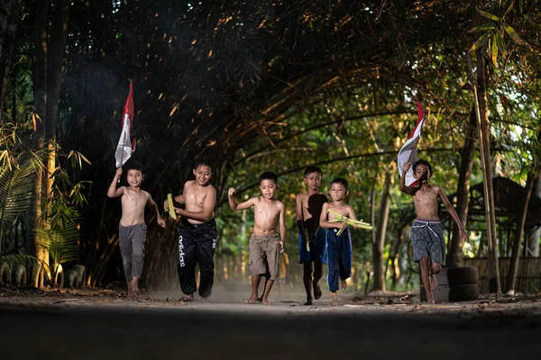 Begreppet Foto Byn Barn Som Glada Och Spela Den Indonesiska — Stockfoto