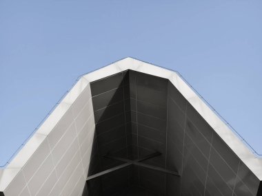 Gündüzleri modern ofis tavanı