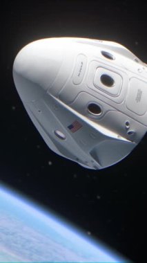 Alçak dünya yörüngesinde astronotları olan bir Usa kargo gemisi. Uzay teknolojileri