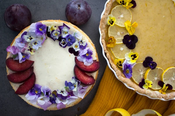 Gâteaux Faits Maison Sur Une Table Photo Rapprochée Tarte Citron — Photo