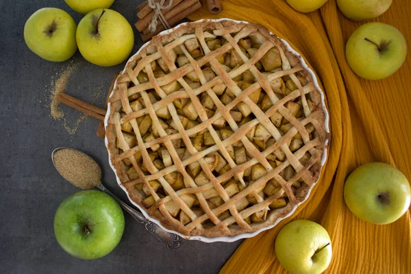 Tarte Aux Pommes Gâteau Automne Classique Sur Une Table Dessert — Photo