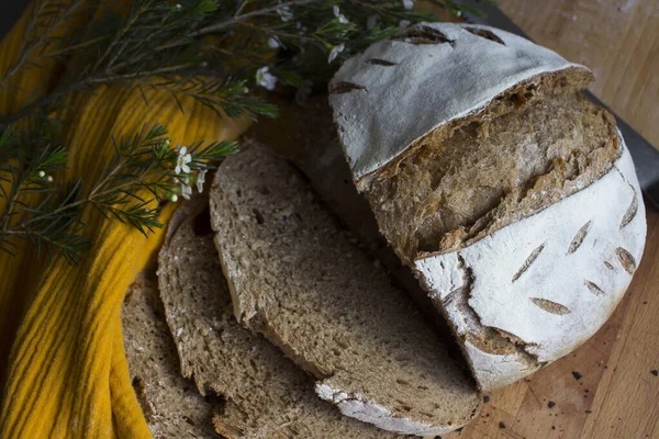 Runde Sauerteigbrot Aus Nächster Nähe Schöne Handwerkliche Brot Draufsicht Foto — Stockfoto