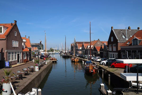 Üzerinde Güzel Bir Hollanda Şehri Klasik Hollanda Mimarisi Güneşli Şehir — Stok fotoğraf