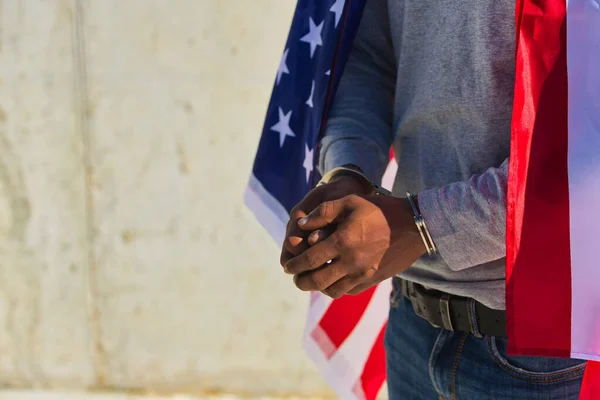 Persona Afroamericana Con Grilletes Sus Manos Bandera Estados Unidos Sobre — Foto de Stock