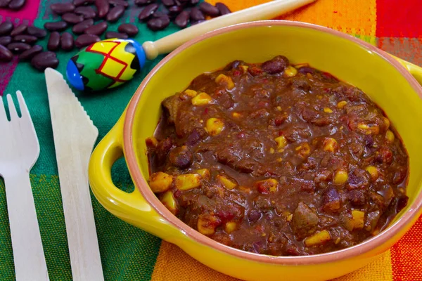 Guisado Carne Com Legumes Uma Caçarola Amarela — Fotografia de Stock