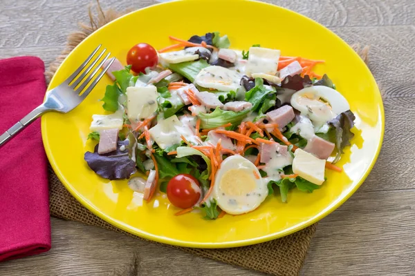 Mixed Salad Ham Eggs Vegetables — 图库照片