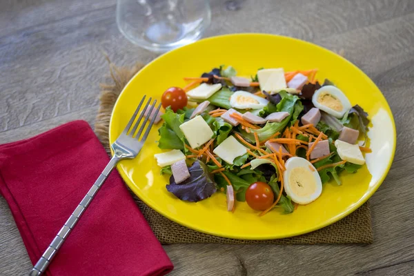 Mixed Salad Ham Eggs Vegetables — 图库照片