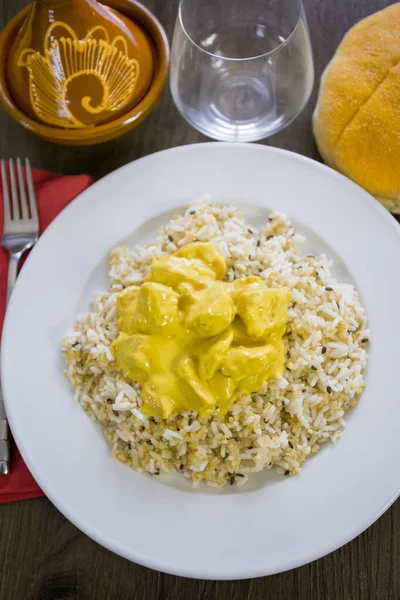 Rijst Kip Curry Een Witte Plaat — Stockfoto